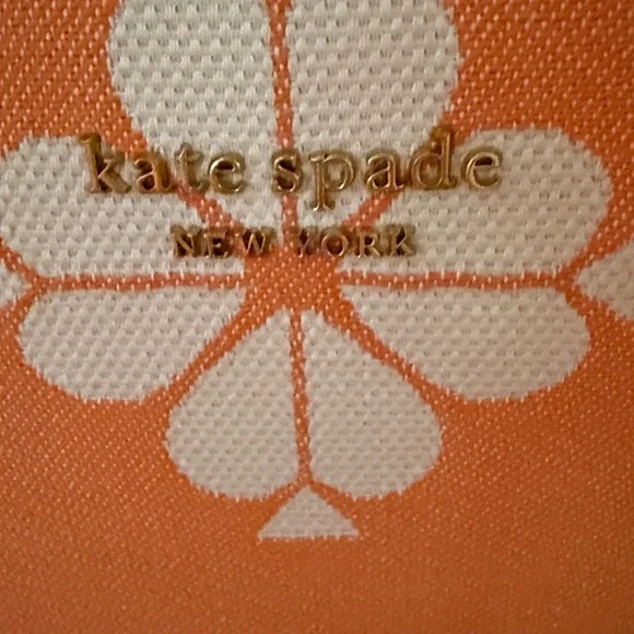 Kate Spade Orange & White Manhattan Small Tote it’s PRISTINE, 🌺 - Picture 2 of 7